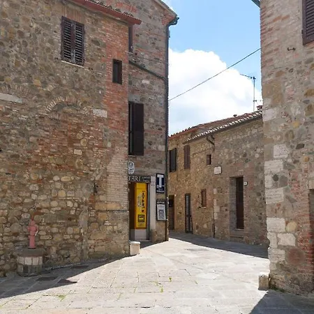 Noi2+2 Vacanze - App. Andrea Contignano